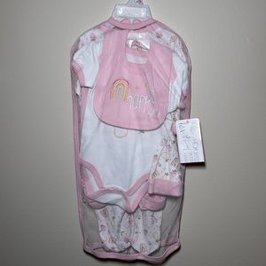 NWT Duck Duck Goose Six Piece Set Baby Girl Pink and White Size 3-6 Mont…